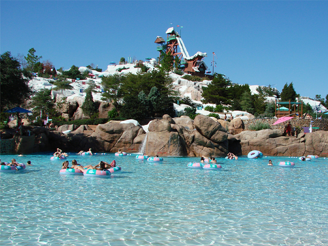Pensonas en parque acuático Blizzard Beach Orlando Pensonas en parque acuático Blizzard Beach Orlando