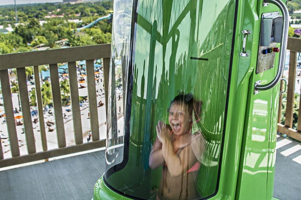 Ihu's Breakaway Falls en Aquatica en Orlando Ihu's Breakaway Falls en Aquatica en Orlando